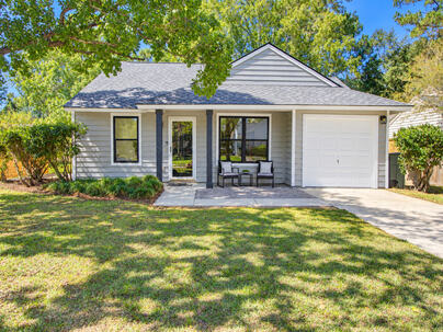 Photo 1 of 25 : 1139 Bellwood Road