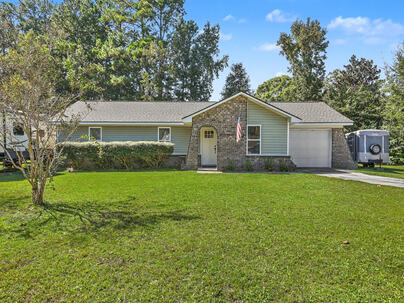Photo 1 of 25 : 318 Huntsman Drive