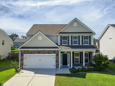 Photo 1 of 25 : 225 Donatella Drive