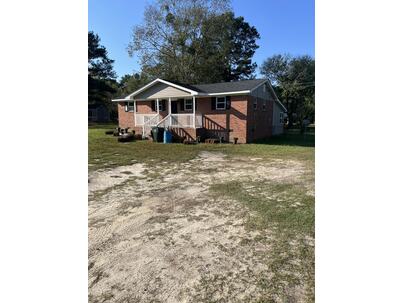 Photo 1 of 6 : 236 Cherry Hill Road