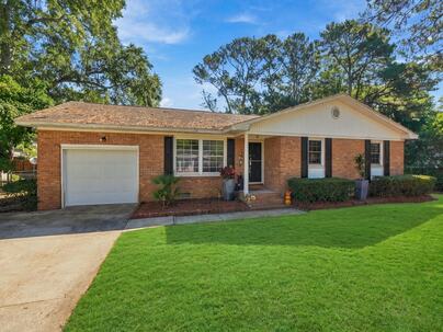 Photo 1 of 25 : 1060 Woodside Drive