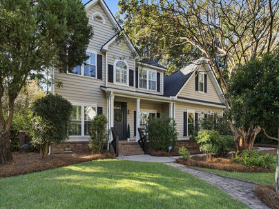 Photo 1 of 25 : 305 Gleneagles Drive