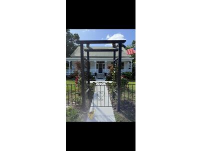Photo 1 of 6 : 21618 Lowcountry