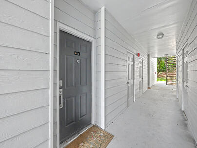 Photo 1 of 25 : 1300 Park West, #Unit 113