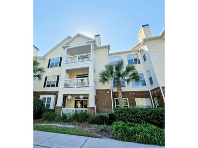 Photo 1 of 25 : 45 Sycamore Avenue, #Apt 1815