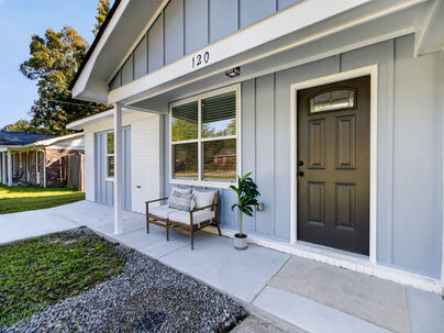 Photo 1 of 25 : 120 Clarine Drive