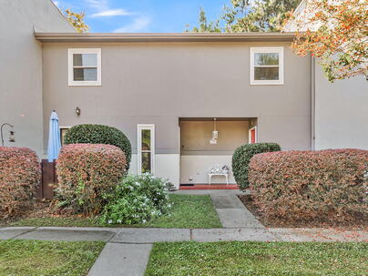 Photo 1 of 25 : 1803 Ventura Place