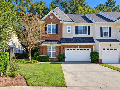 Photo 1 of 25 : 2459 Draymohr Court