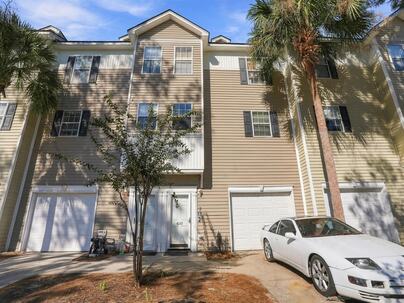 Photo 1 of 25 : 4547 Great Oak Drive