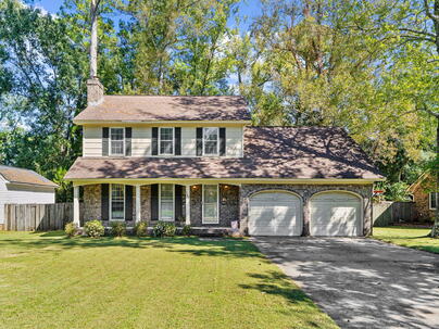 Photo 1 of 25 : 107 Dunbury Drive