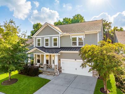 Photo 1 of 25 : 1253 Gannett Road