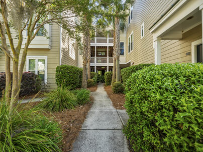 Photo 1 of 25 : 2312 Egret Crest Lane