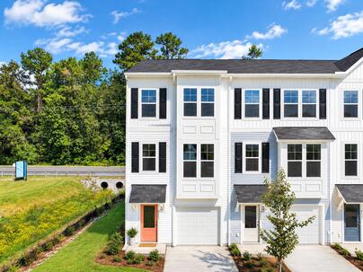 Photo 1 of 25 : 8001 Caswell Court