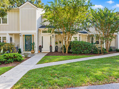 Photo 1 of 25 : 1147 Monaco Drive