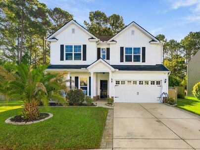 Photo 1 of 25 : 1944 Zonny Moss Drive