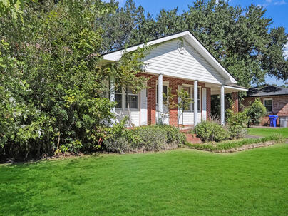 Photo 1 of 20 : 7021 Kenneth Drive