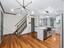 Photo 5 of 25 : 102 Beaufain Street, #B