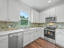 Photo 6 of 16 : 529 New Regenia Place