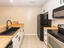 Photo 19 of 25 : 823 Winthrop Street, #B