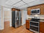 Photo 15 of 25 : 110 Mallock Court