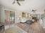 Photo 11 of 25 : 607 Portia Street