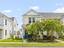 Photo 3 of 25 : 3964 Hillyard Street