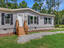 Photo 3 of 25 : 270 Saturn Lane