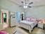 Photo 5 of 7 : 8056 Shadow Oak Drive