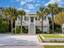 Photo 3 of 25 : 605 Ocean Boulevard
