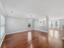 Photo 6 of 25 : 351 Albrighton Way